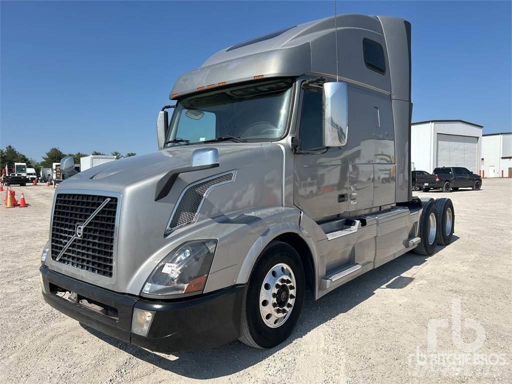 Volvo VNL Vetopöytäautot
