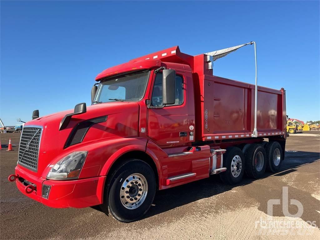 Volvo VNL300 Sora- ja kippiautot