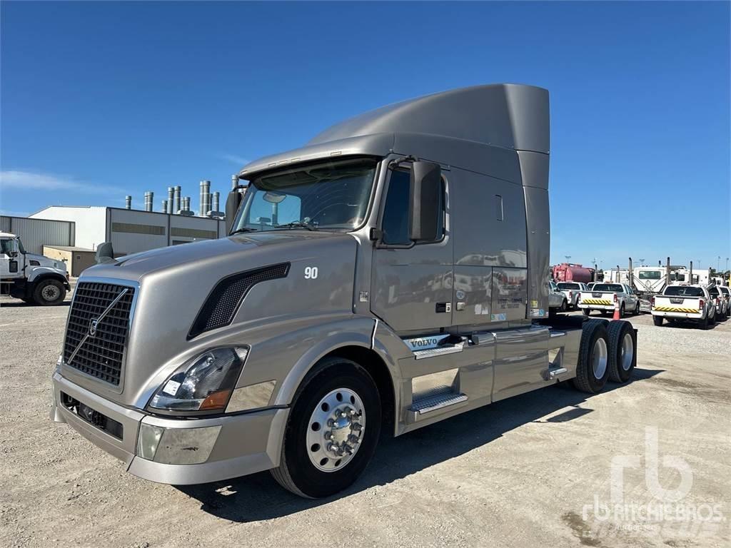 Volvo VNL630 Vetopöytäautot