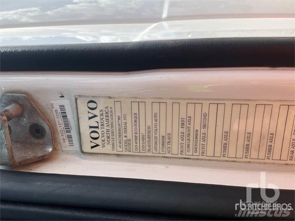 Volvo VNL64 Vetopöytäautot