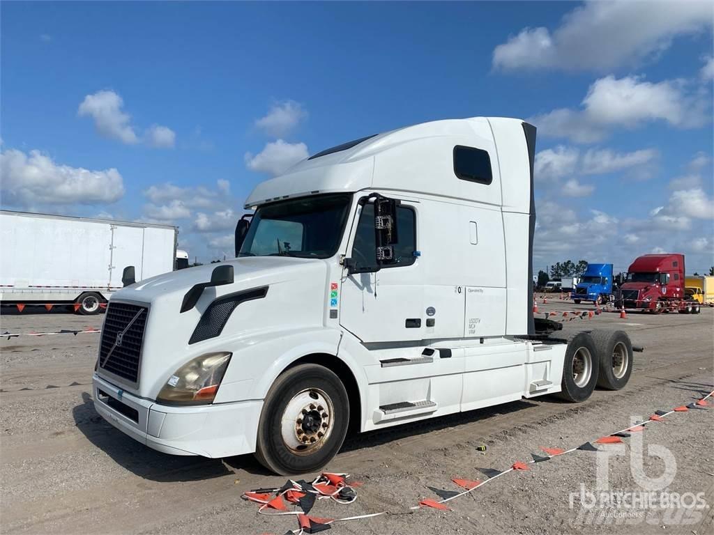 Volvo VNL670 Vetopöytäautot