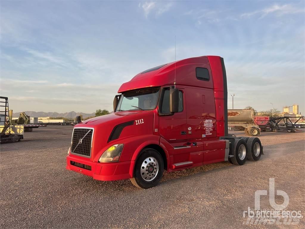 Volvo VNL670 Vetopöytäautot