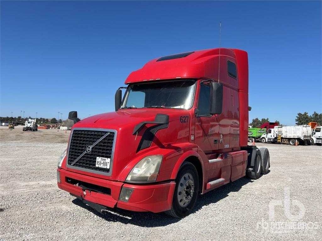 Volvo VNL670 Vetopöytäautot