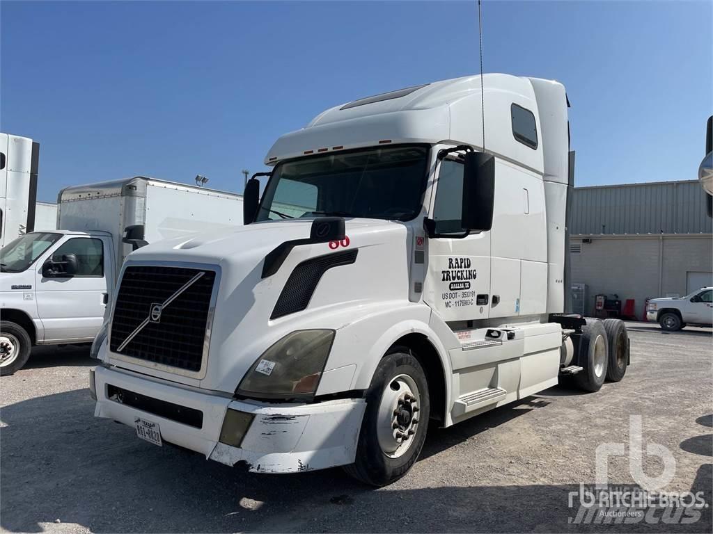 Volvo VNL670 Vetopöytäautot