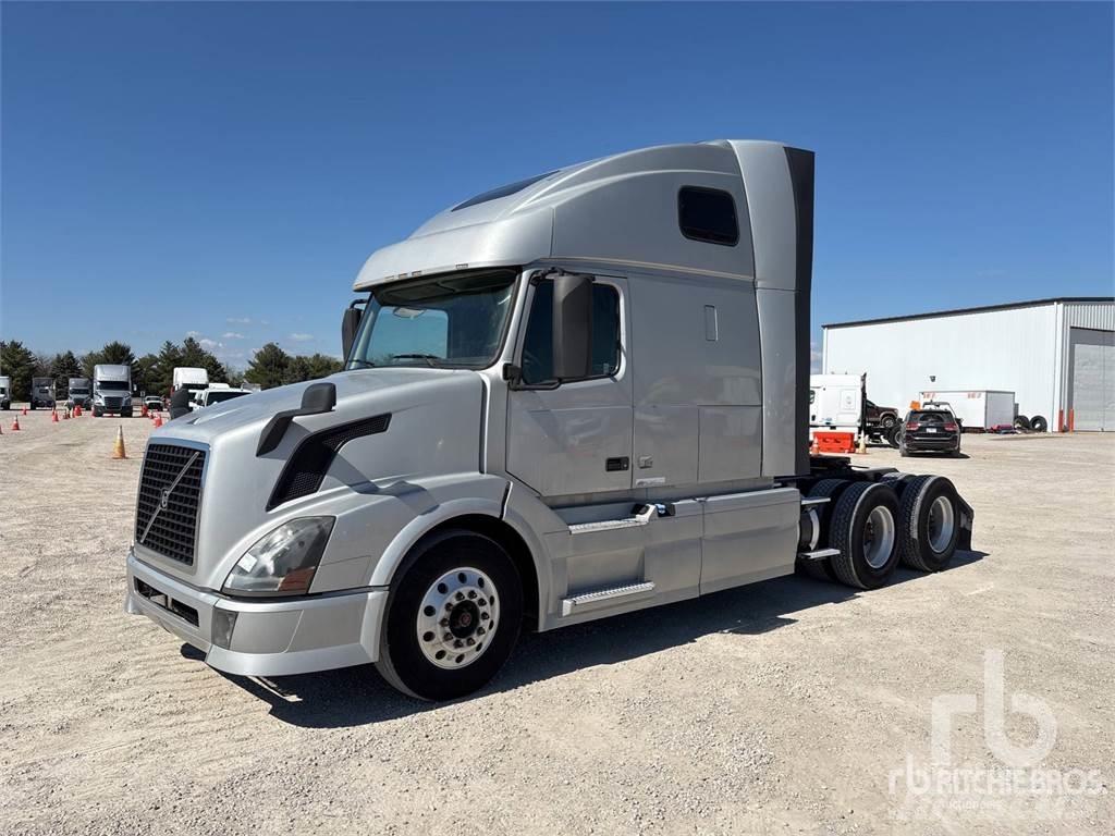 Volvo VNL670 Vetopöytäautot