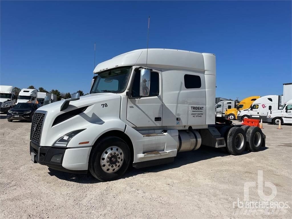Volvo VNL740 Vetopöytäautot