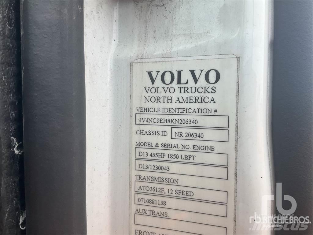 Volvo VNL760 Vetopöytäautot