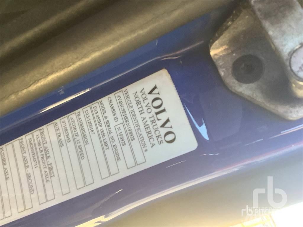 Volvo VNL760 Vetopöytäautot