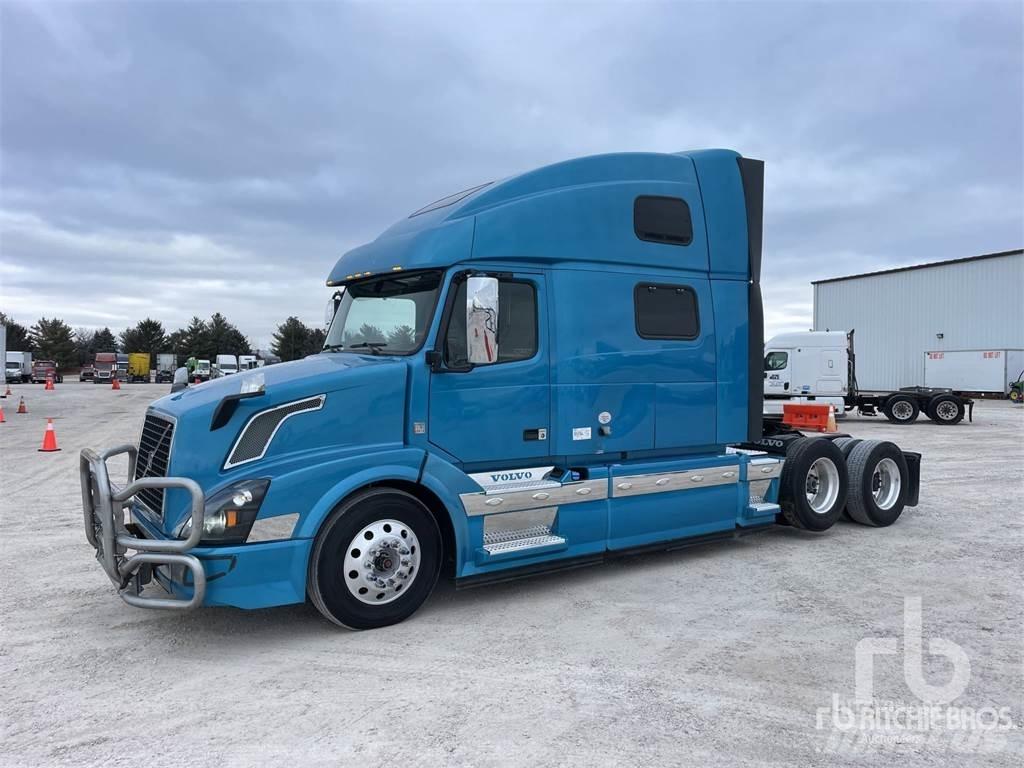 Volvo VNL780 Vetopöytäautot
