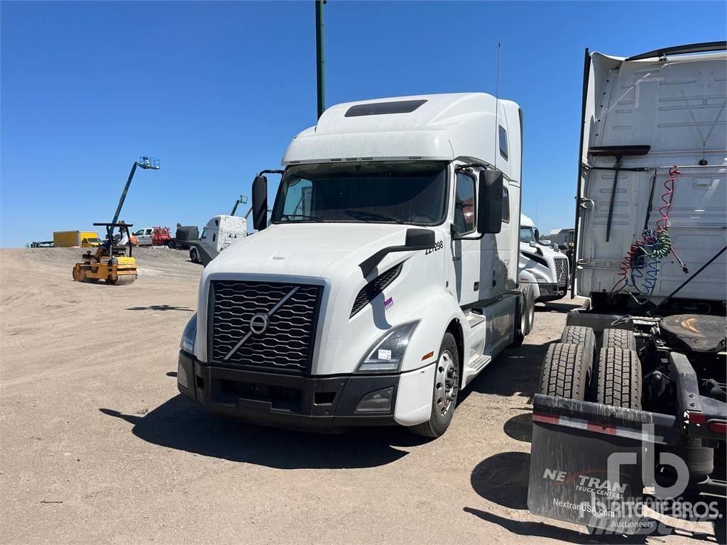 Volvo VNL860 Vetopöytäautot