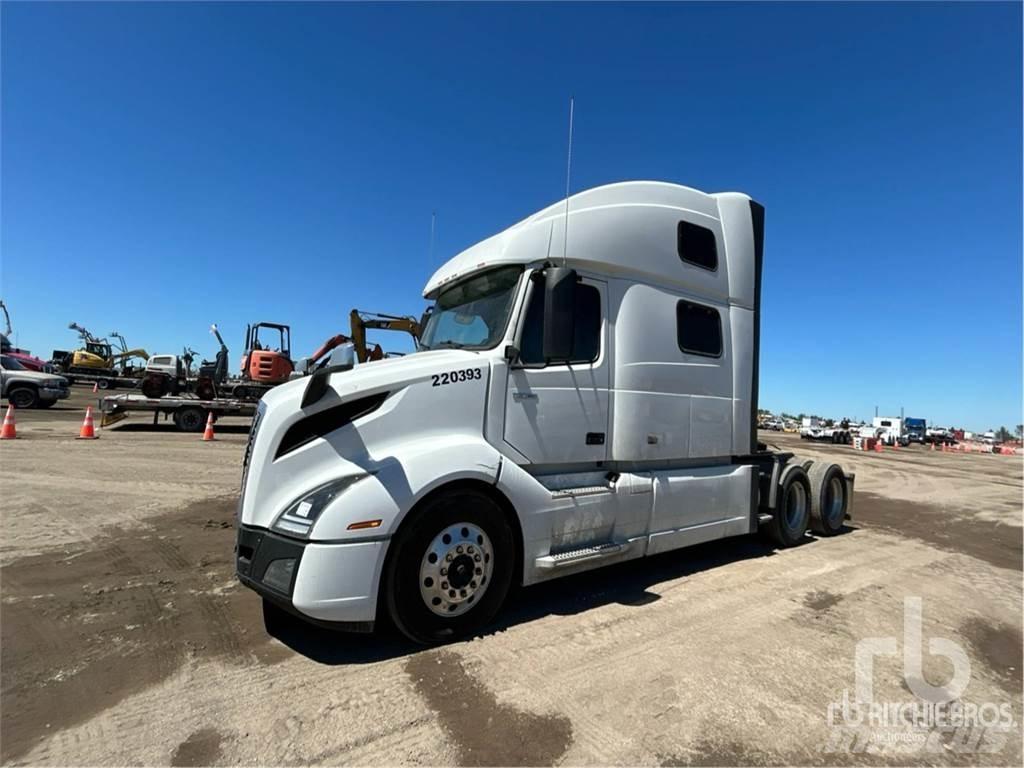 Volvo VNL860 Vetopöytäautot