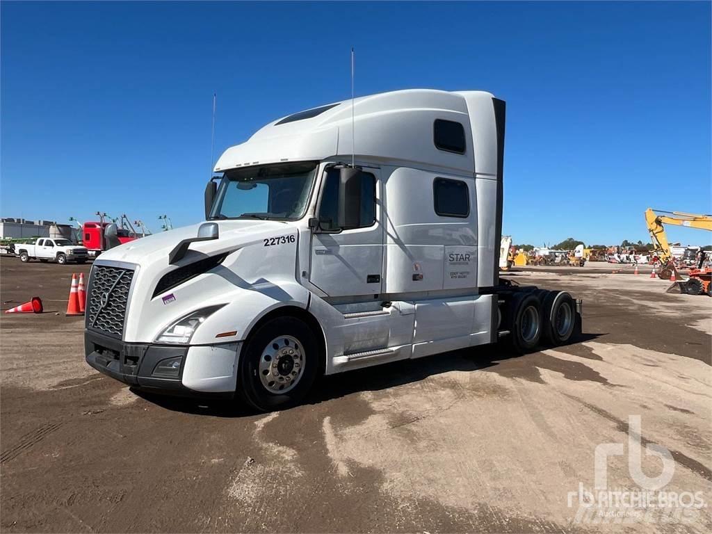 Volvo VNL860 Vetopöytäautot