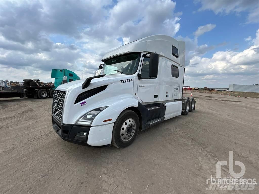 Volvo VNL860 Vetopöytäautot