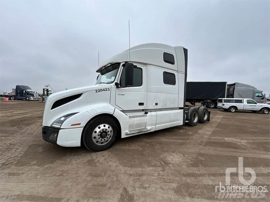Volvo VNL860 Vetopöytäautot