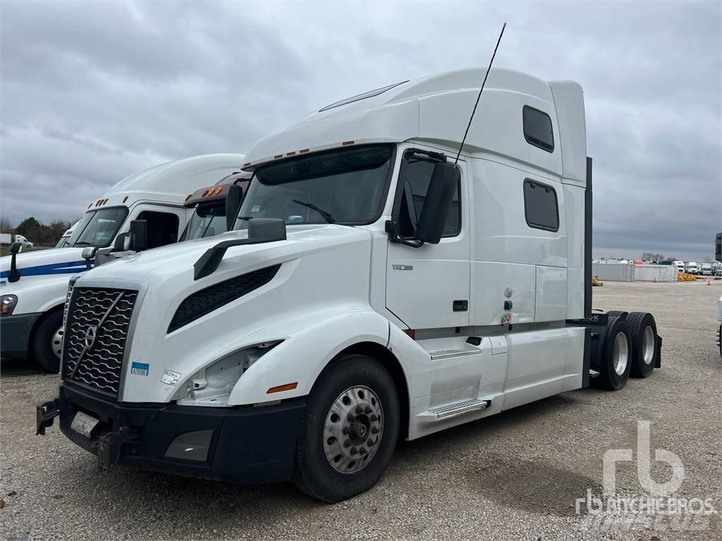 Volvo VNL860 Vetopöytäautot