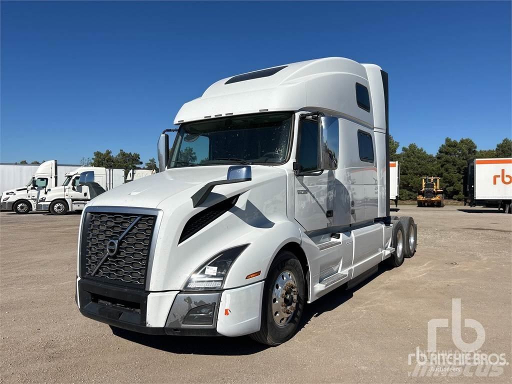 Volvo VNL860 Vetopöytäautot