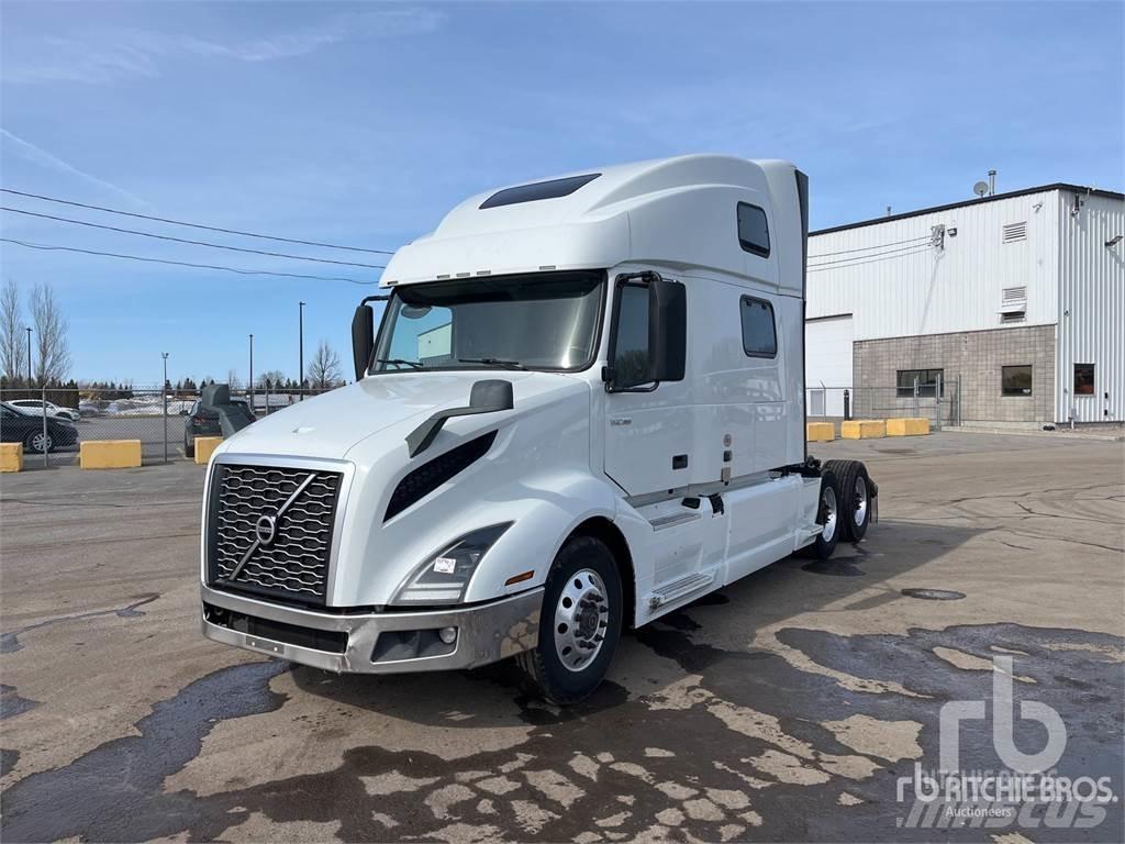 Volvo VNL860 Vetopöytäautot