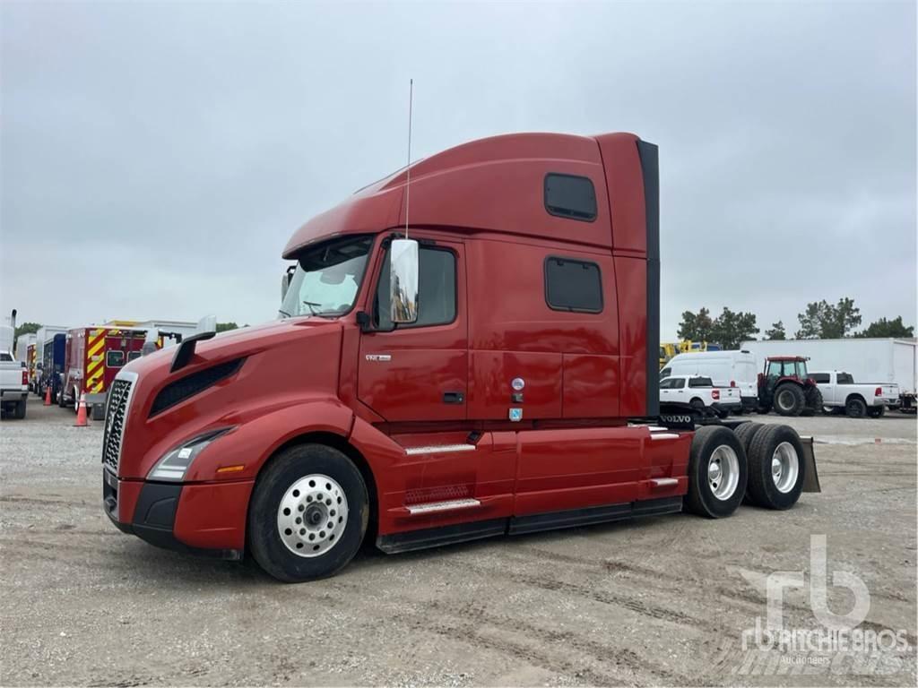 Volvo VNL860 Vetopöytäautot