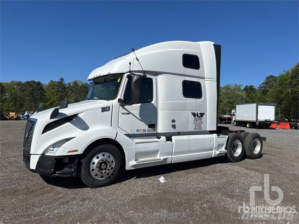 Volvo VNL860 Vetopöytäautot