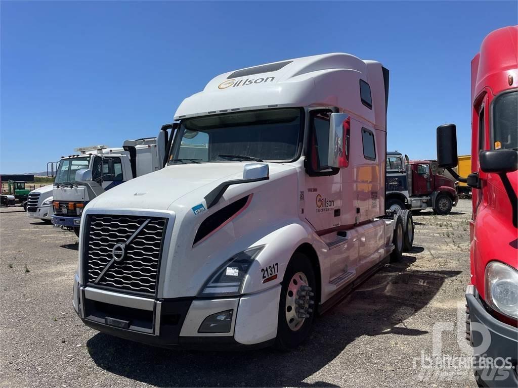 Volvo VNL860 Vetopöytäautot