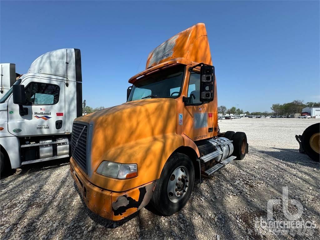 Volvo VNM Vetopöytäautot