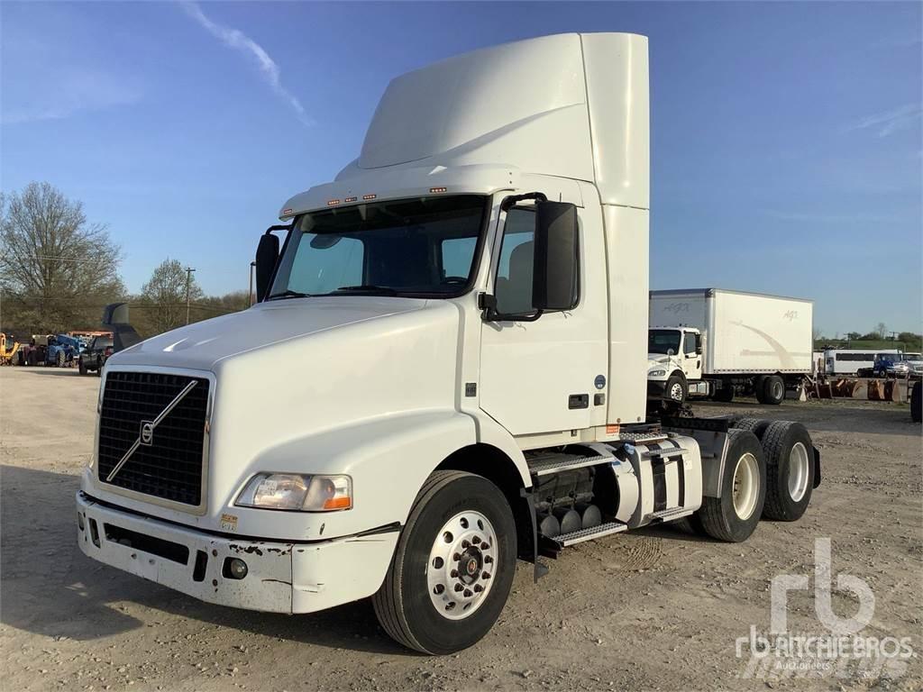 Volvo VNM Vetopöytäautot