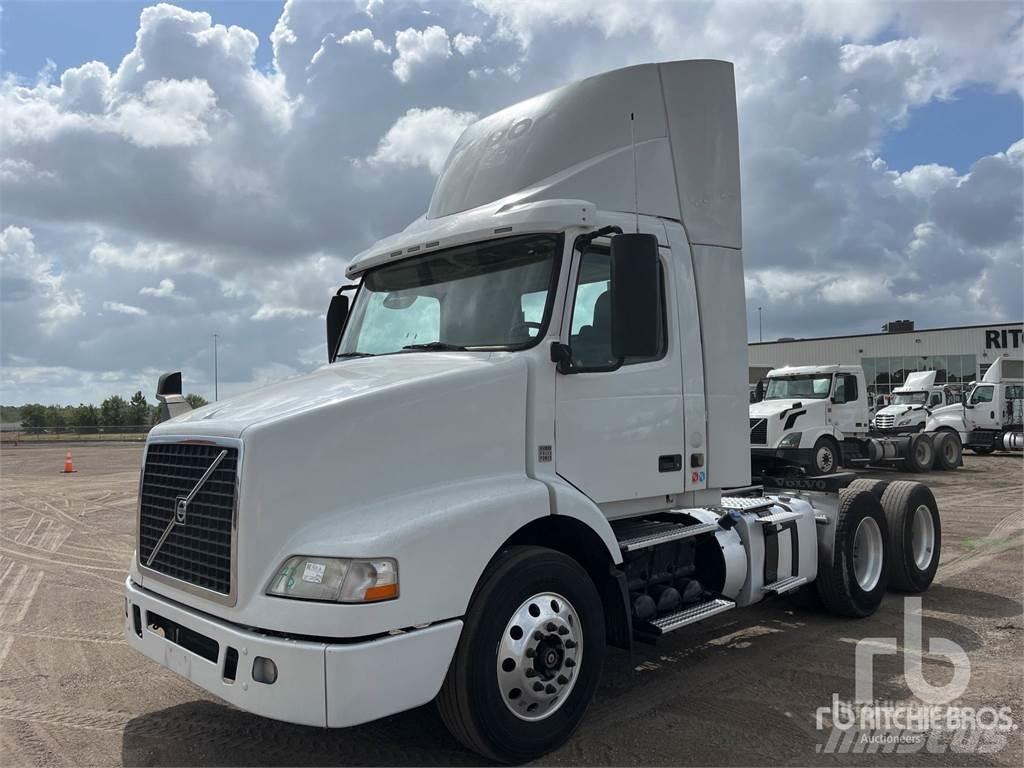 Volvo VNM200 Vetopöytäautot