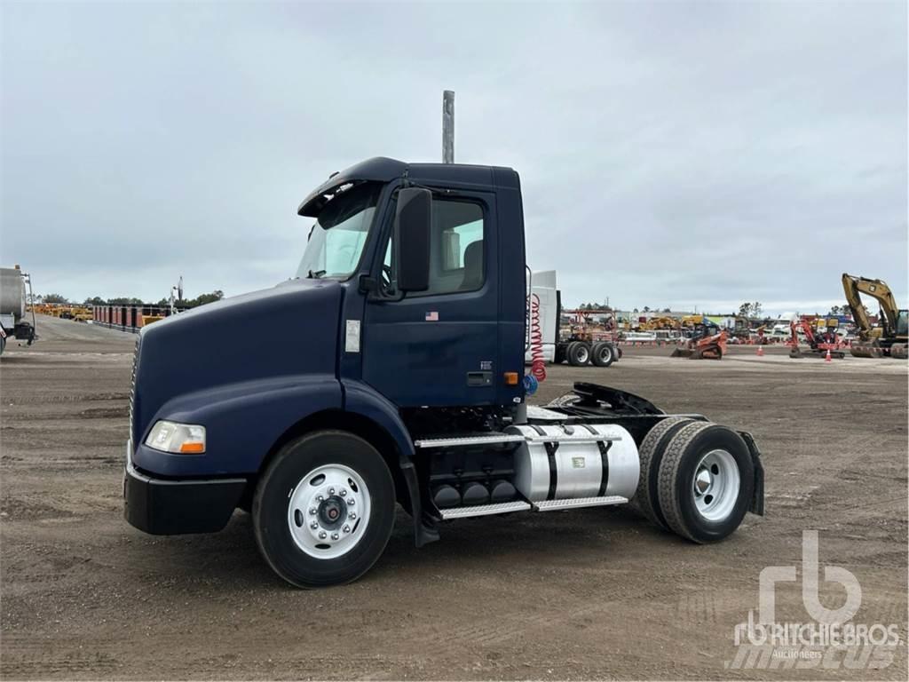 Volvo VNM200 Vetopöytäautot
