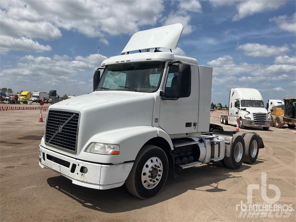 Volvo VNM200 Vetopöytäautot