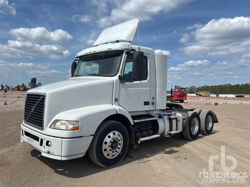 Volvo VNM200 Vetopöytäautot