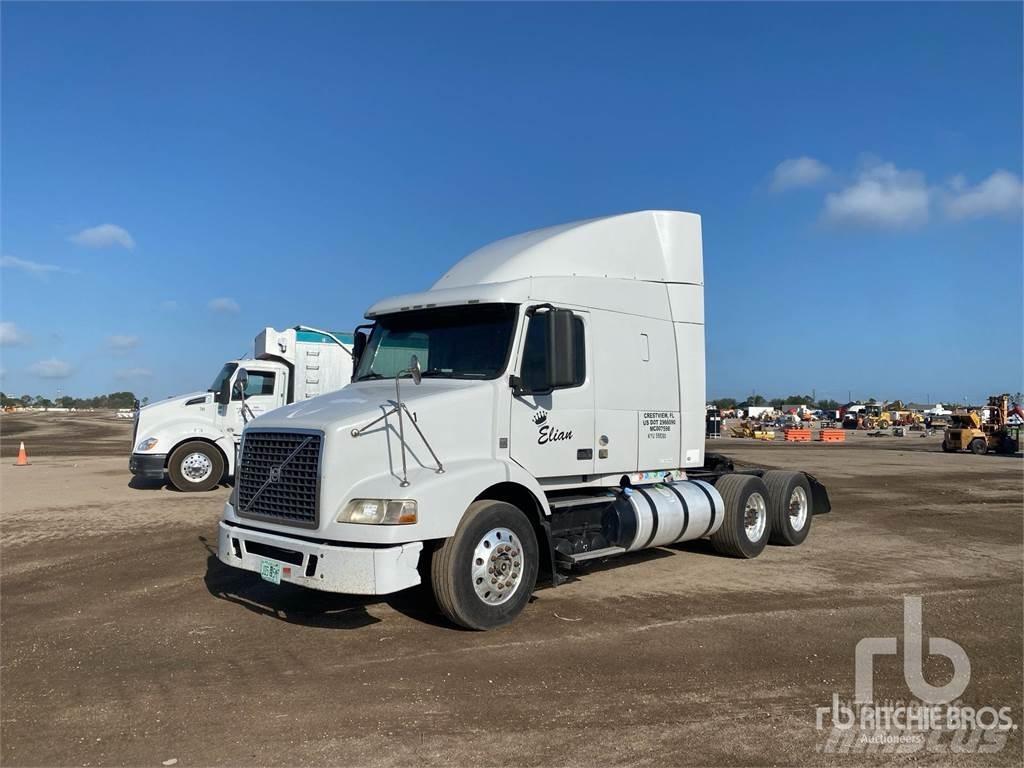 Volvo VNM630 Vetopöytäautot