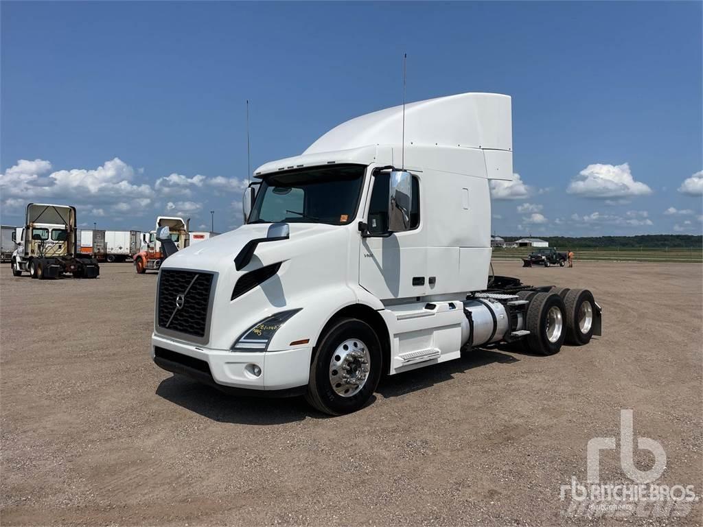 Volvo VNR Vetopöytäautot