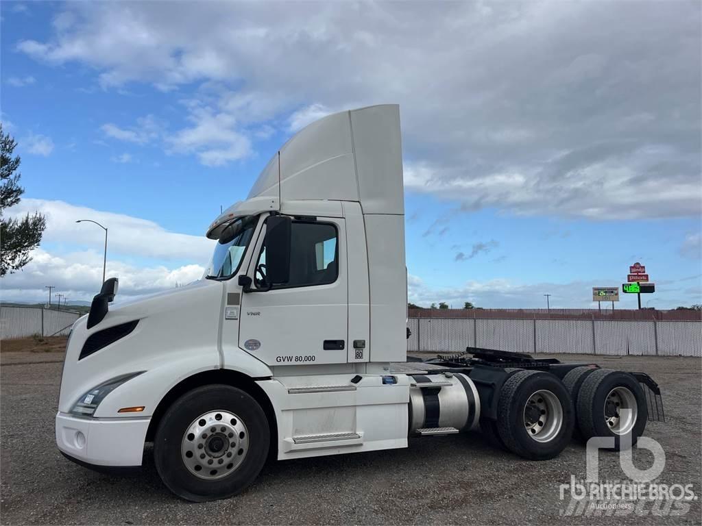 Volvo VNR300 Vetopöytäautot