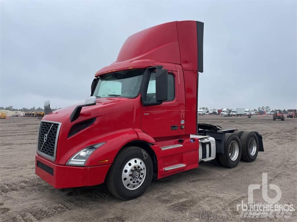Volvo VNR300 Vetopöytäautot