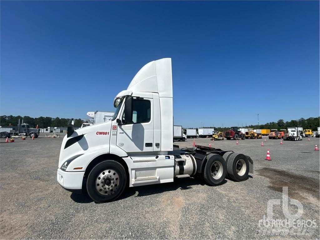 Volvo VNR300 Vetopöytäautot