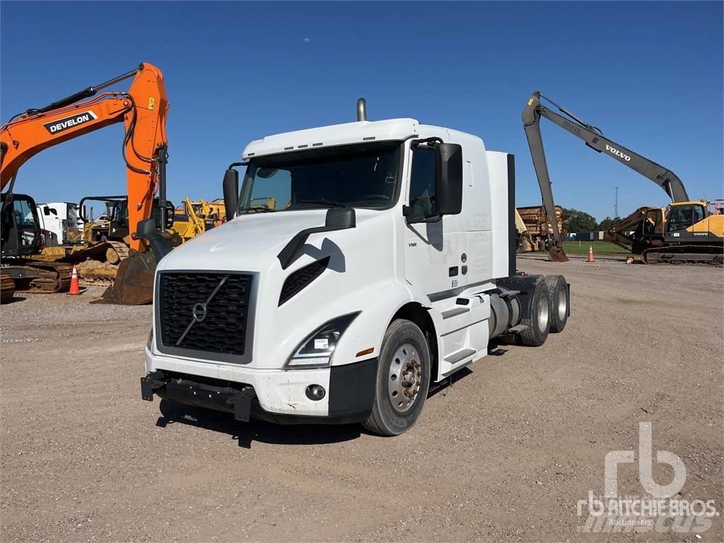 Volvo VNR400 Vetopöytäautot