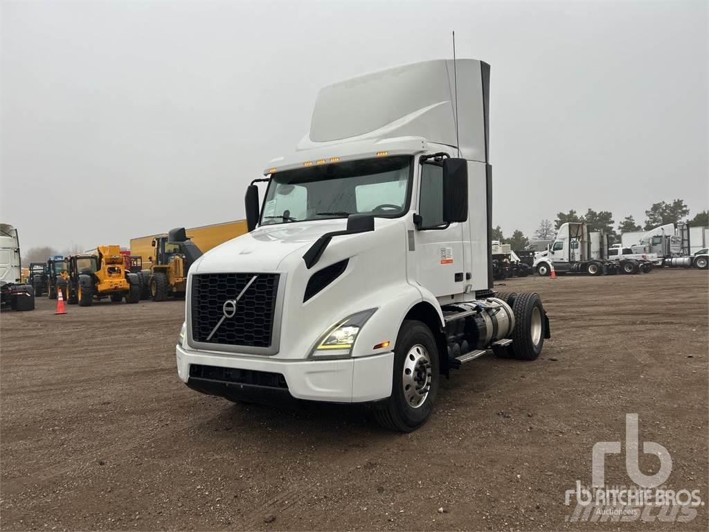 Volvo VNR42300 Vetopöytäautot
