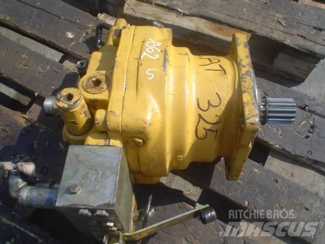 Komatsu 1028353 Moottorit