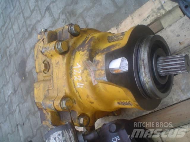 Komatsu 81D-021 7YY24 Moottorit