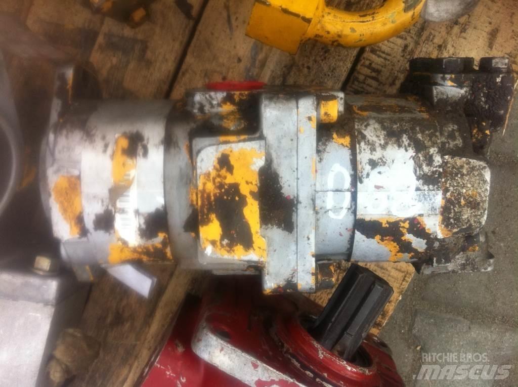 Komatsu D65 Hydrauliikka