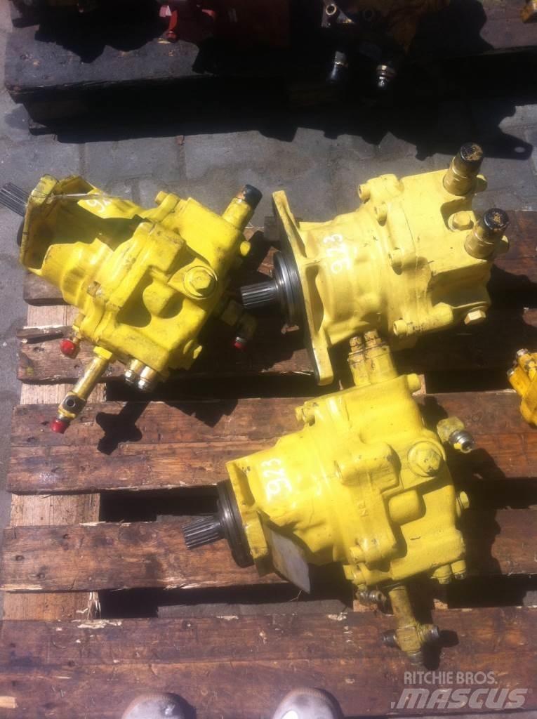 Komatsu E2156297 Moottorit