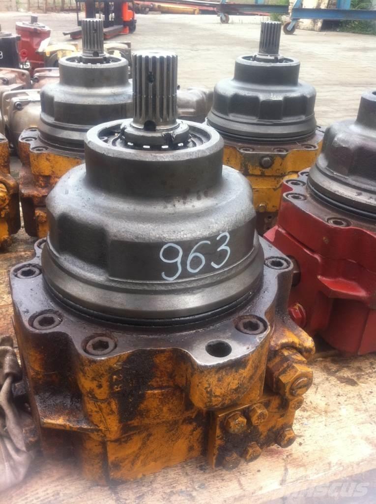 Komatsu EC536448 706-75-74114 Moottorit