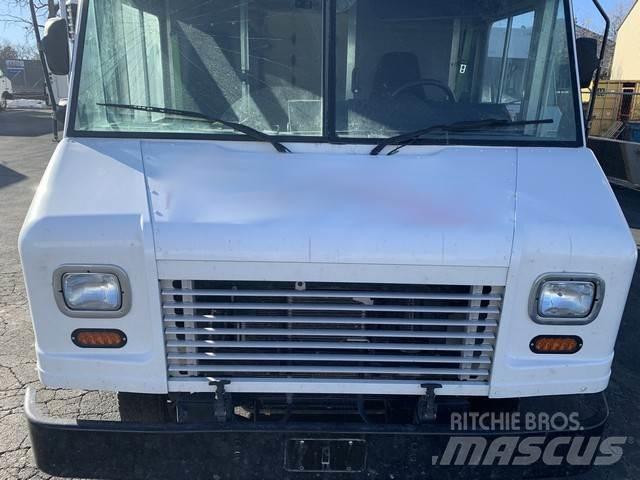 Ford E350 Umpikorikuorma-autot