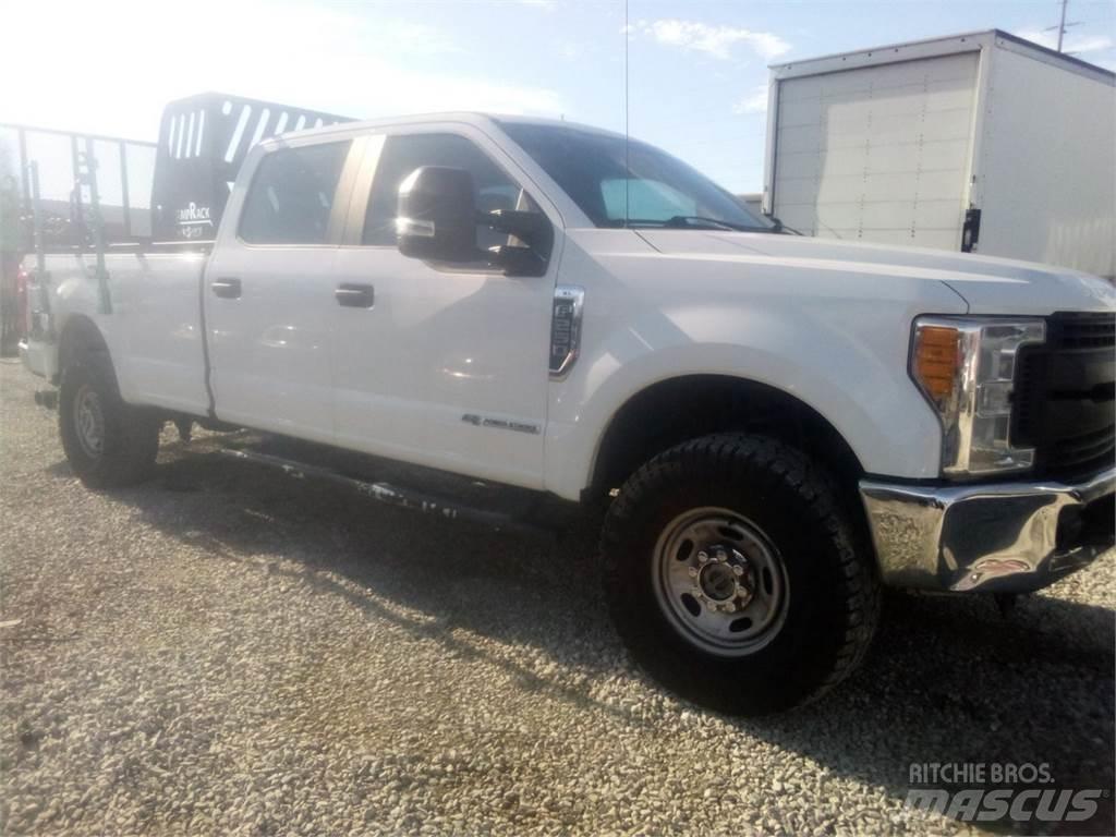 Ford F250 Lava-autot