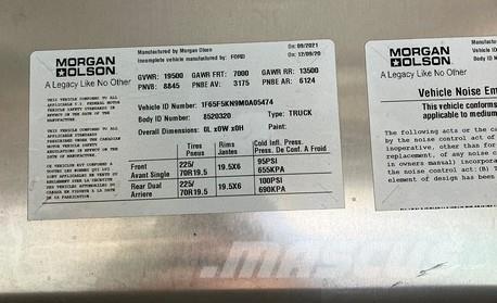 Ford P1000 F59 Umpikorikuorma-autot