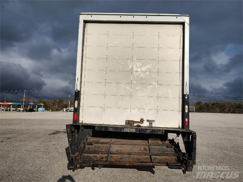 Freightliner M2 Umpikorikuorma-autot
