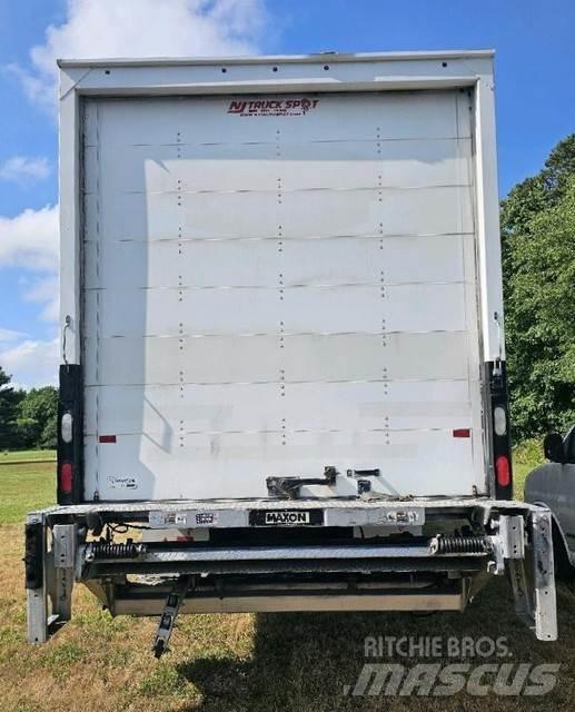 Freightliner M2 Umpikorikuorma-autot