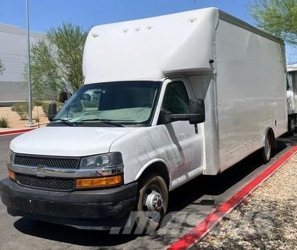 GMC Savana 4500 Umpikorikuorma-autot