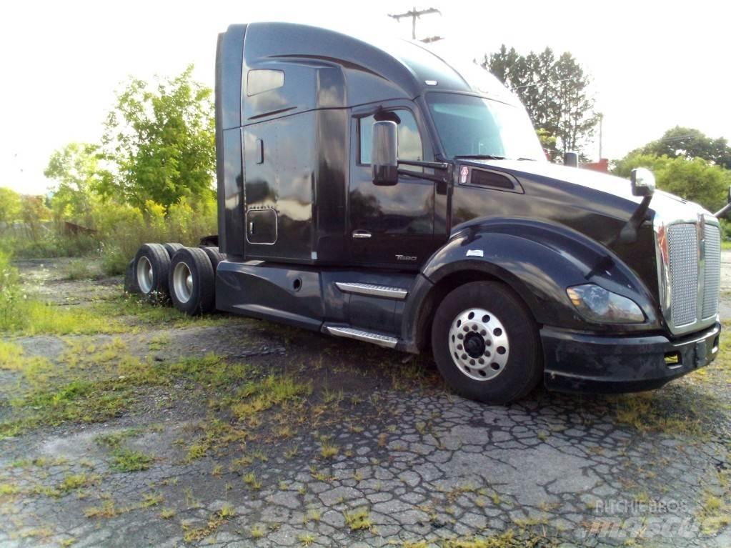 Kenworth T680 Vetopöytäautot