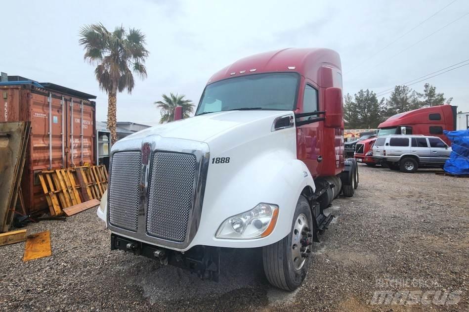 Kenworth T680 Vetopöytäautot